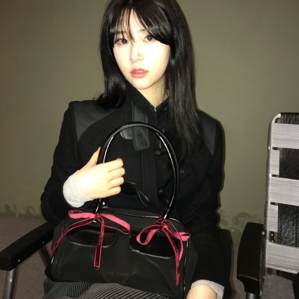 틴스튜디오,[당일발송] wooah Red ribbon shoulder bag